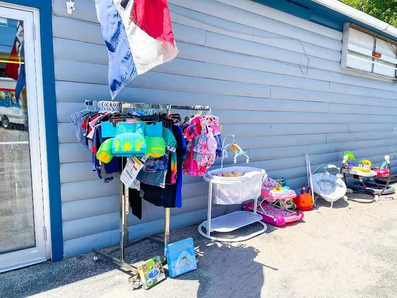 2nd Chance Resale Shop in Turner, ME