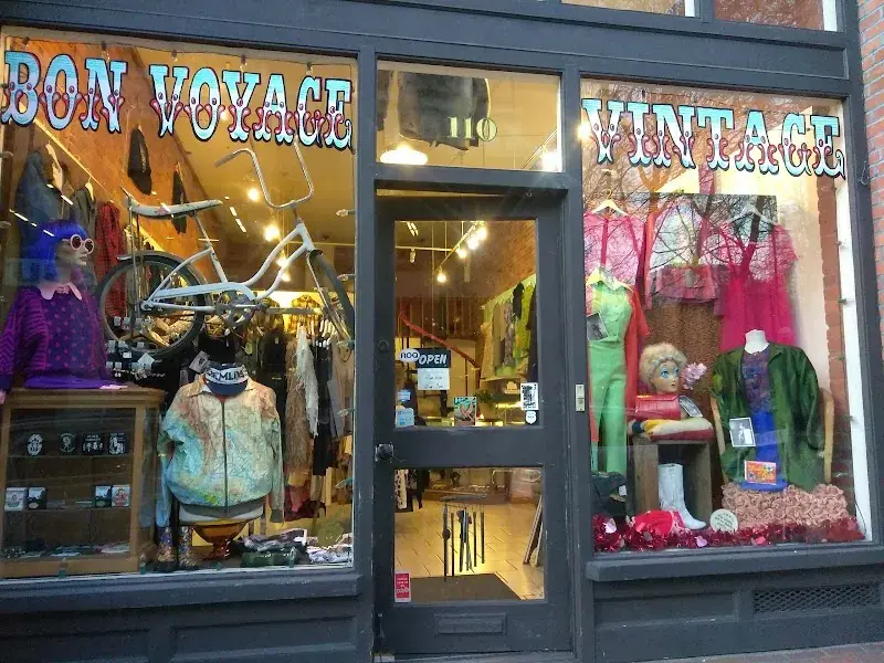 Bon Voyage Vintage in Seattle, WA
