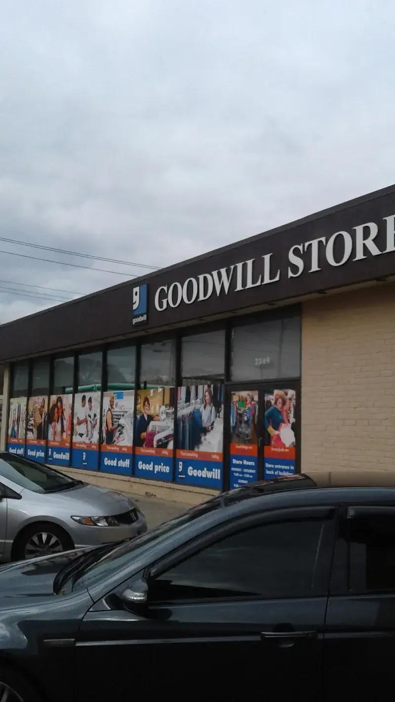 Goodwill Hamden Store and Donation Center in Hamden, CT