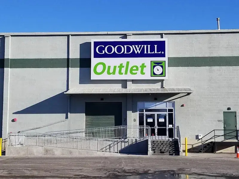 Goodwill Outlet in Salt Lake City, UT