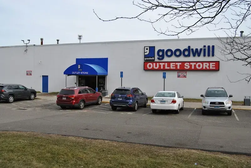 Goodwill Outlet Store in Hamden, CT