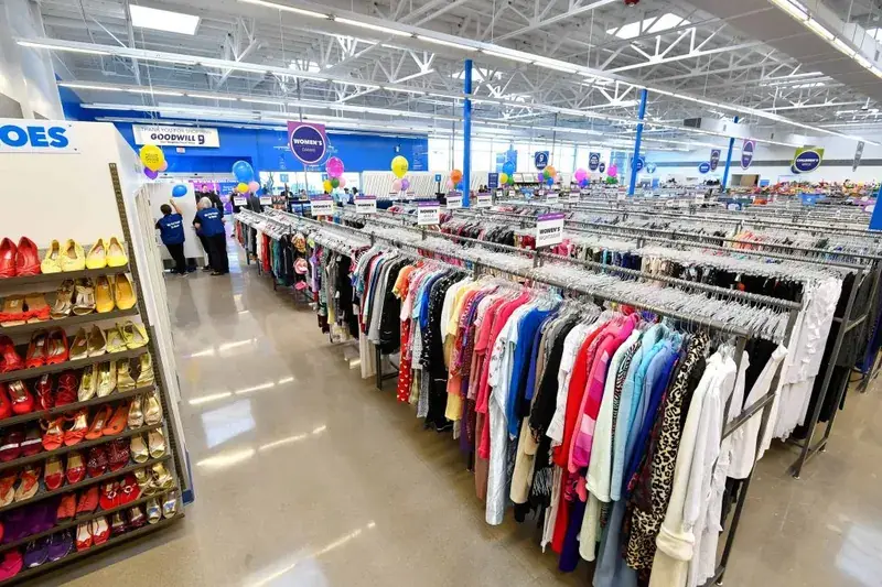 Goodwill - Retail Store and Donation Center in Glendale, AZ
