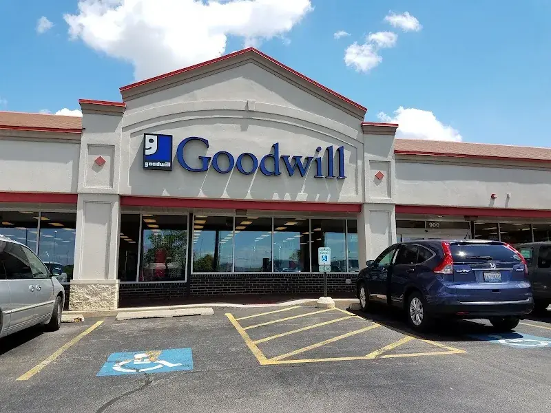 Goodwill Store & Donation Center in Arlington Heights, IL