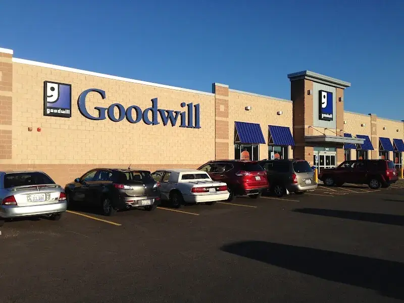 Goodwill Store & Donation Center in Aurora, IL