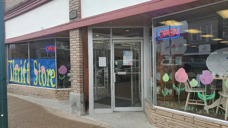 Helping Hands Thrift Store Monroe in Monroe, WA