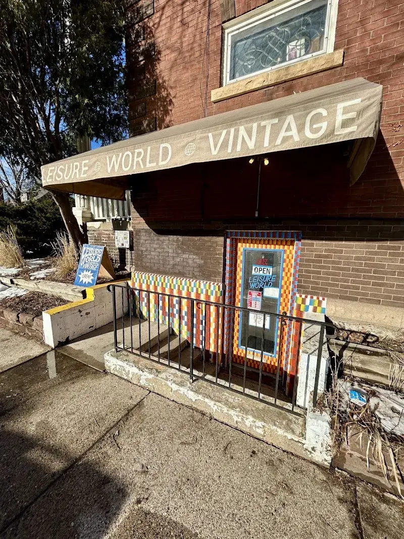 Leisure World Vintage in Minneapolis, MN
