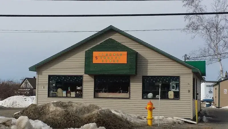 Lincoln Regional Thrift Store in Lincoln, ME