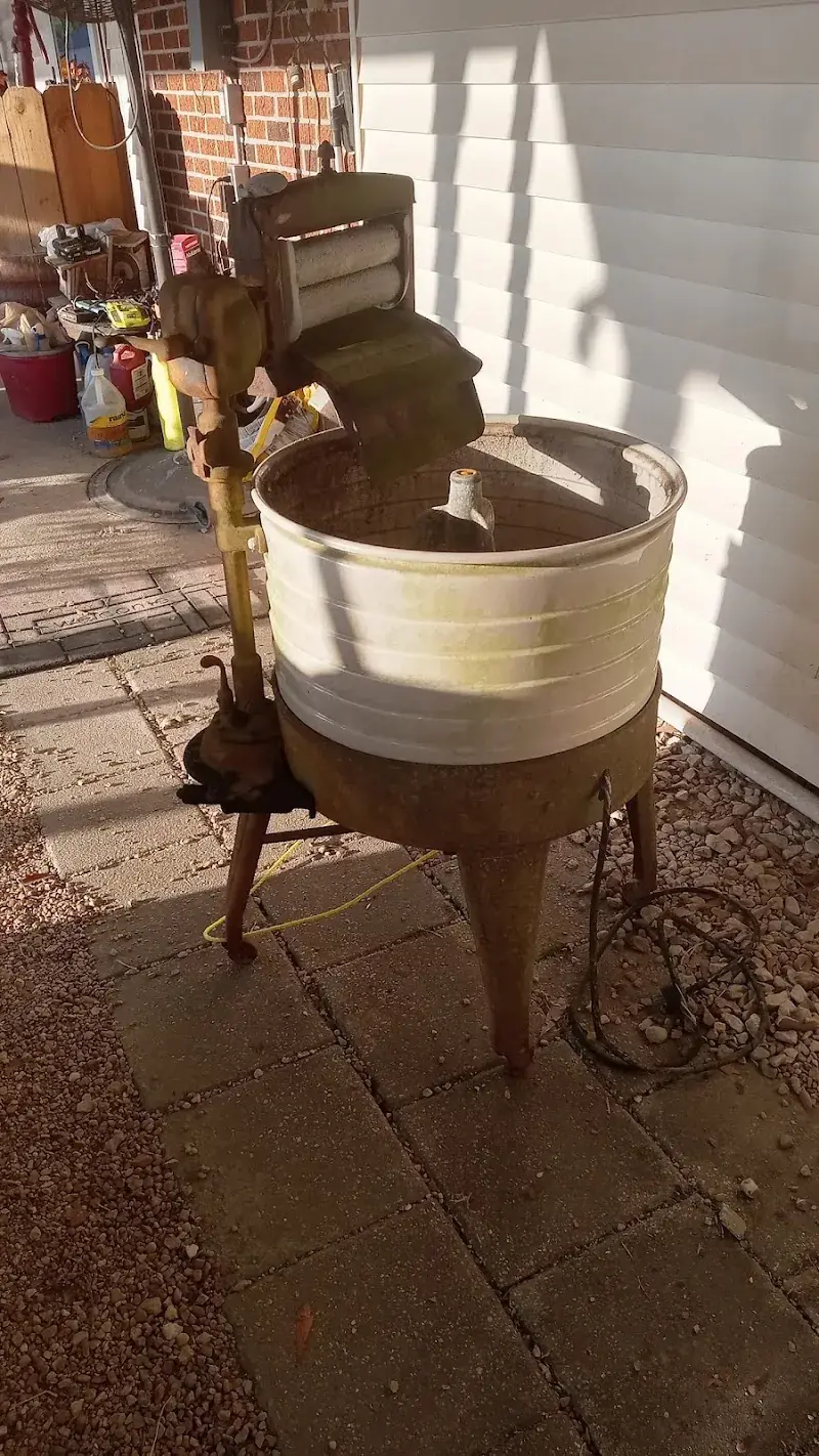 Live Oak Resale Shop in Denham Springs, LA