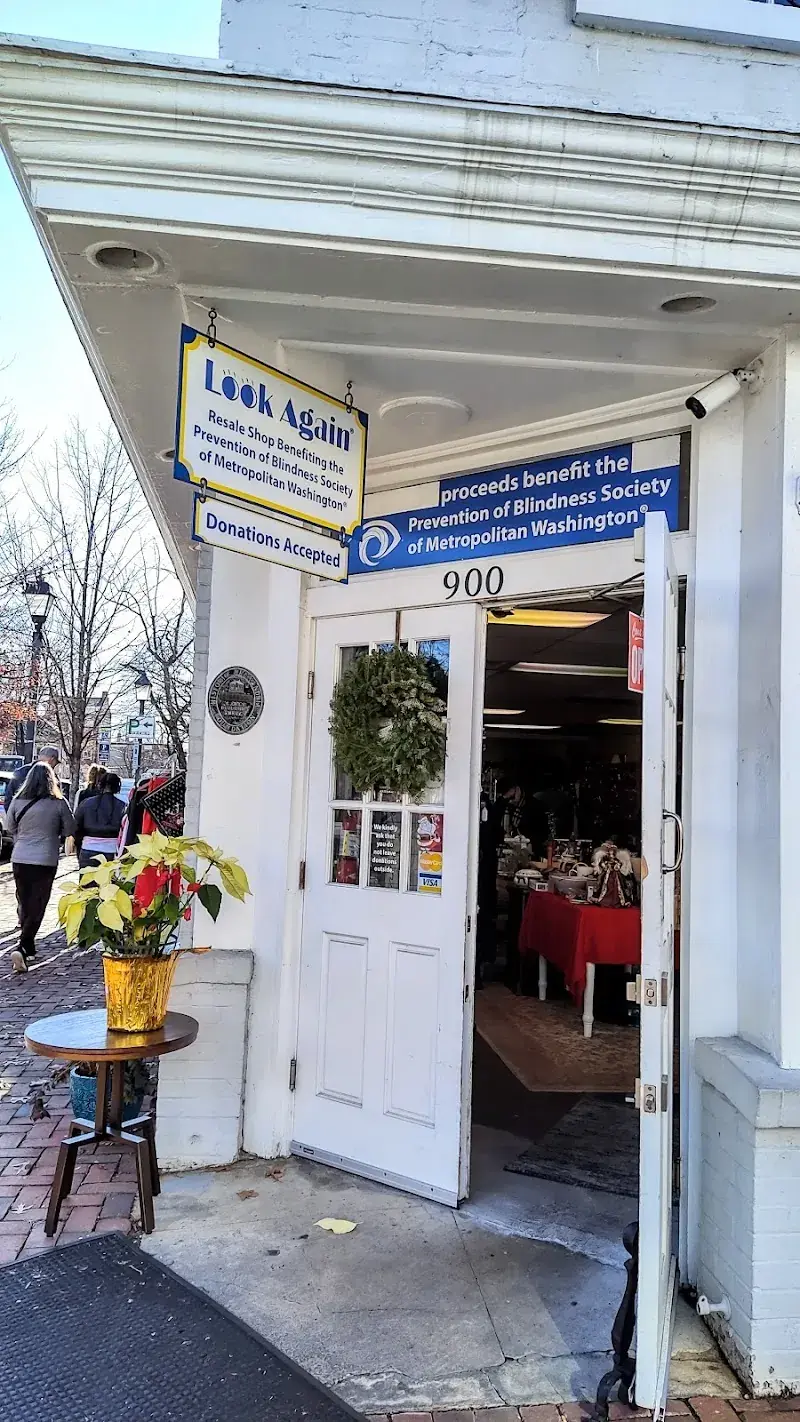 Look Again Resale Shop in Alexandria, VA