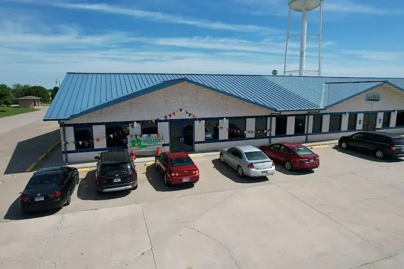 Mission House Thrift Store in Bethel, MO