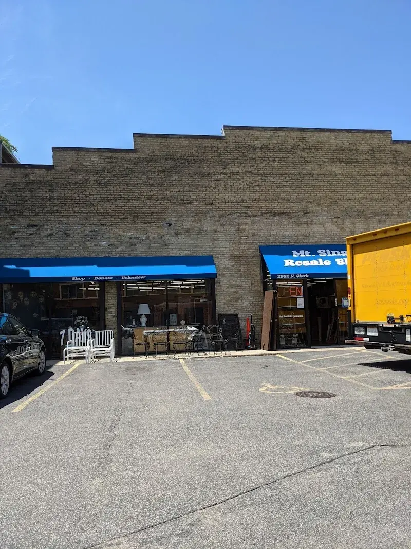 Mount Sinai Resale Shop in Chicago, IL