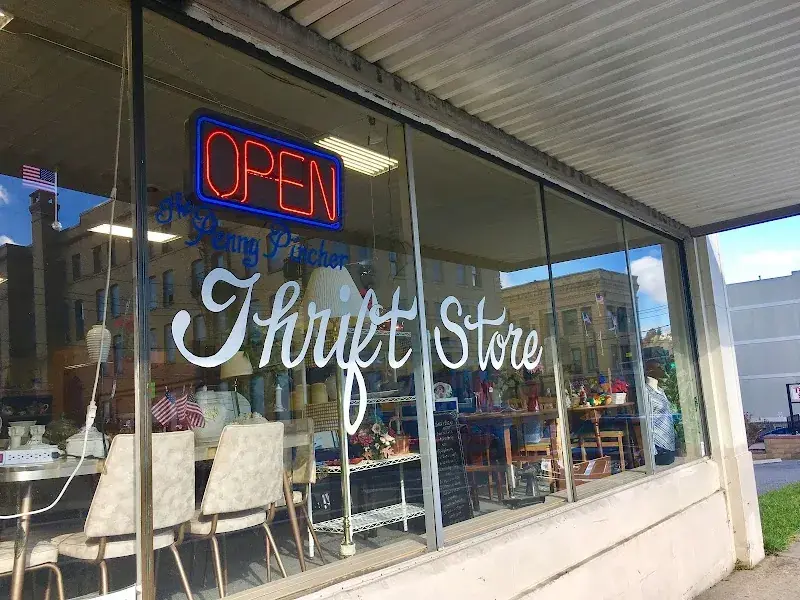 Penny Pincher Thrift Store in Fairmont, WV
