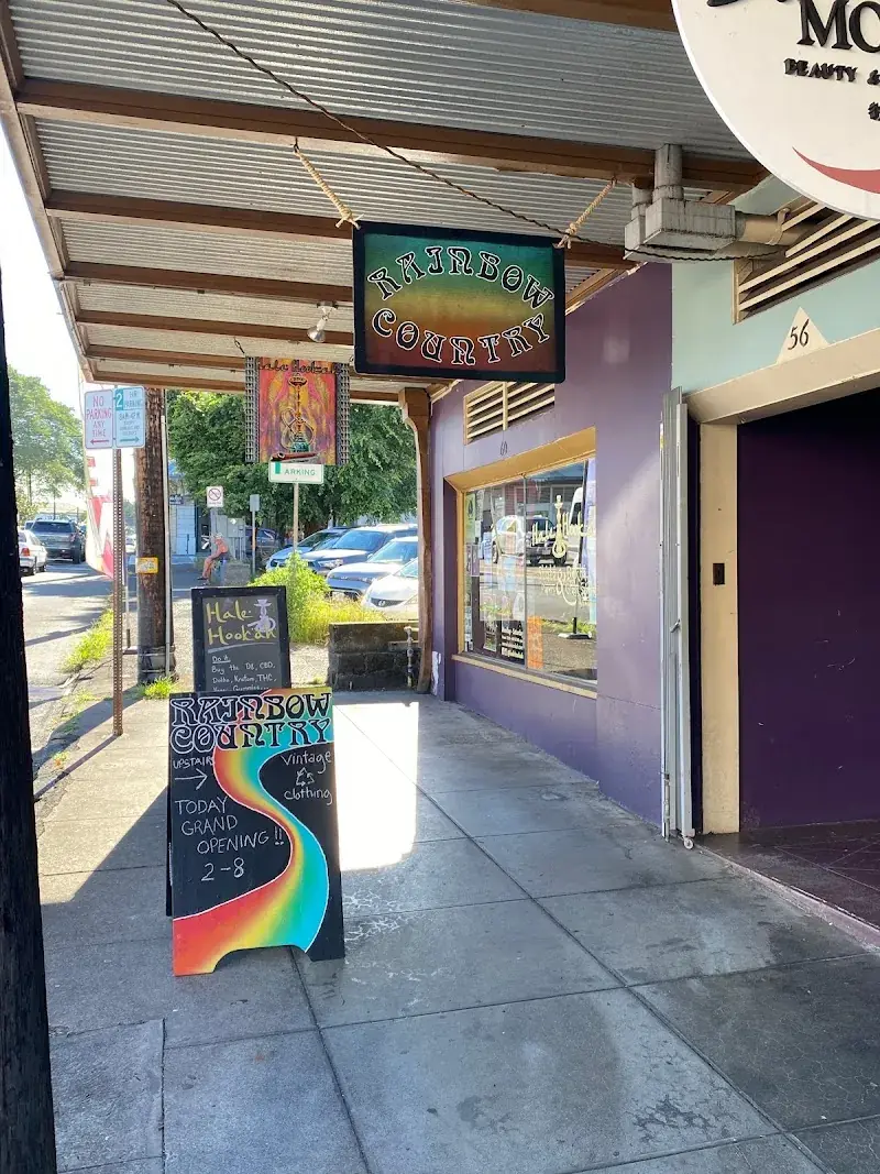 Rainbow Country Vintage in Hilo, HI