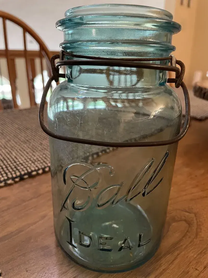 Select Seconds Thrift Shop in Alexandria, VA