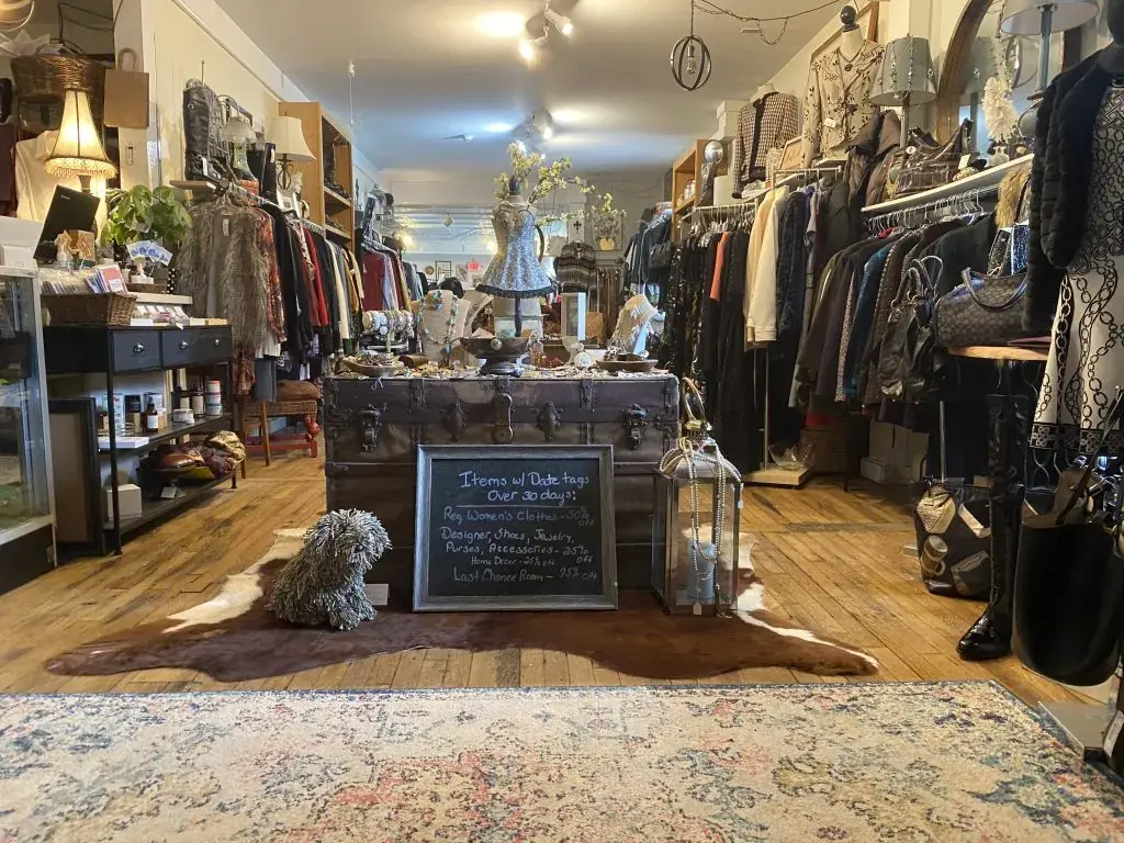 Stella Rose Designer & Vintage Consignment in Washington, CT