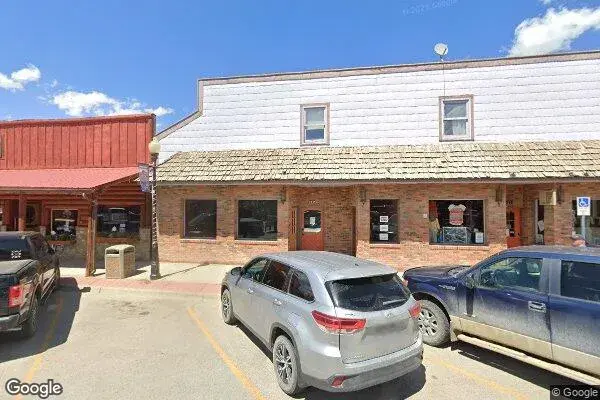 Bridge Street Bargains in Saratoga, WY - street view