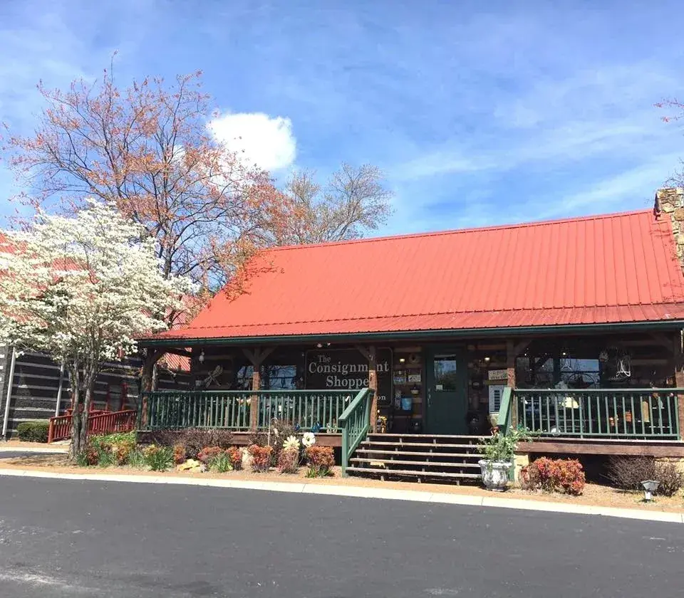 The Consignment Shoppe @ Campbell Station in Knoxville, TN