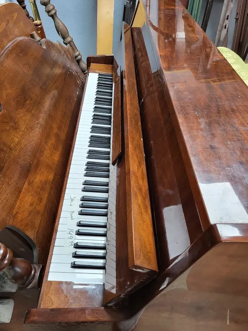 Union Mission Thrift Store in Charleston, WV