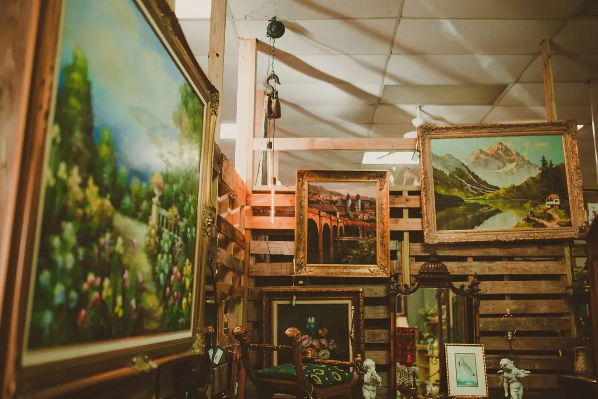 Vintage Post Marketplace in Tampa, FL